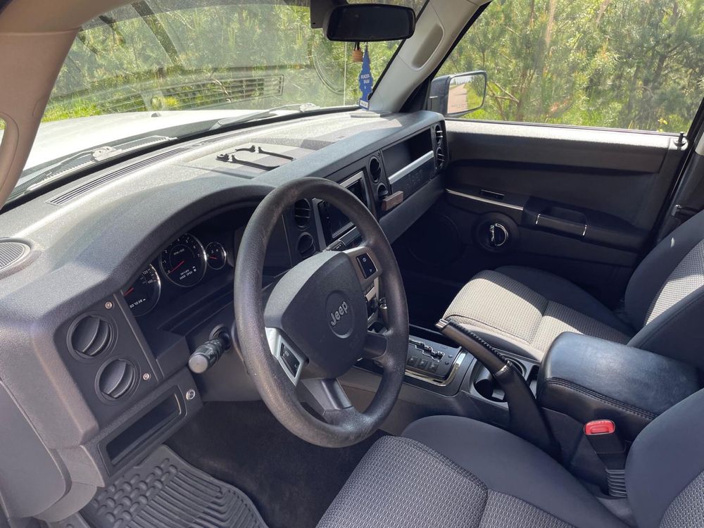 Jeep Commander 3.7 LPG , 2010