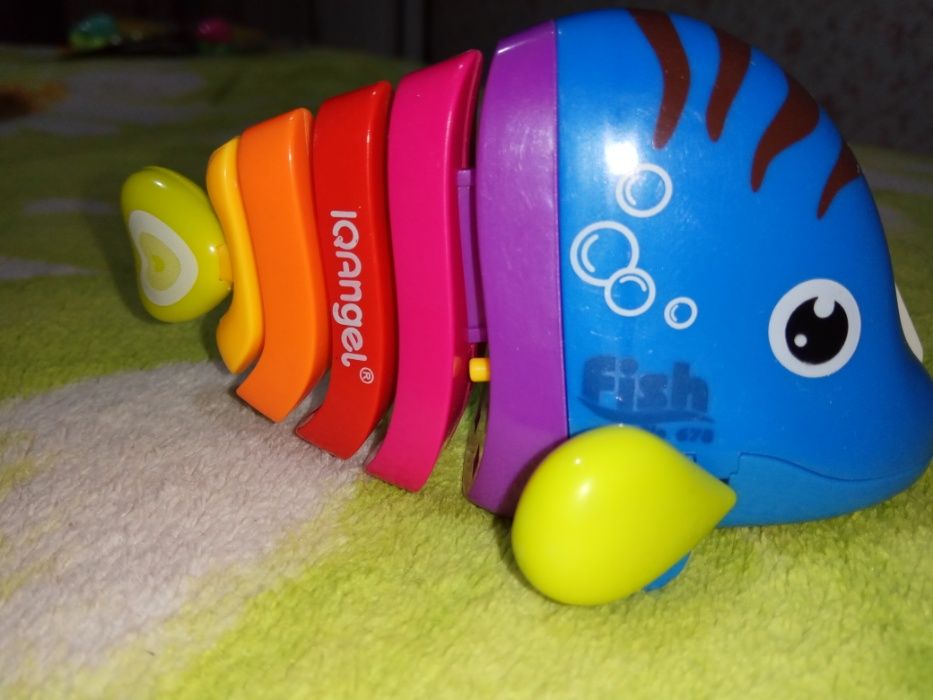 Инерционная игрушка - Рыбка!