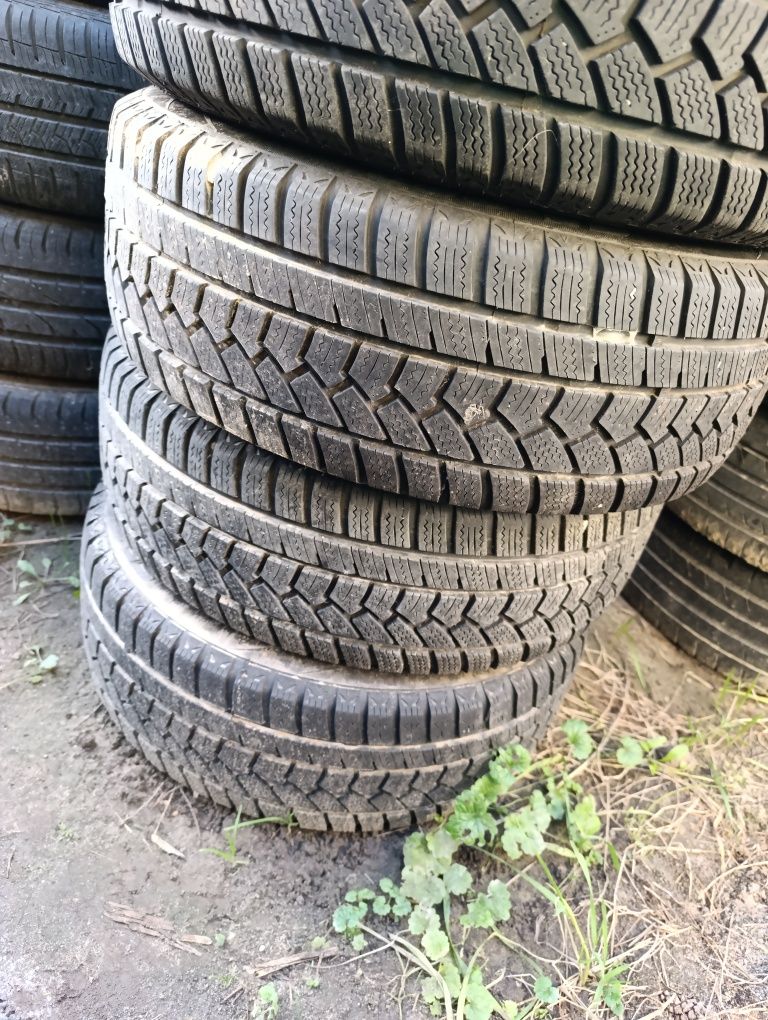 Opony zimowe 4 sztuki r 15 195 ,55