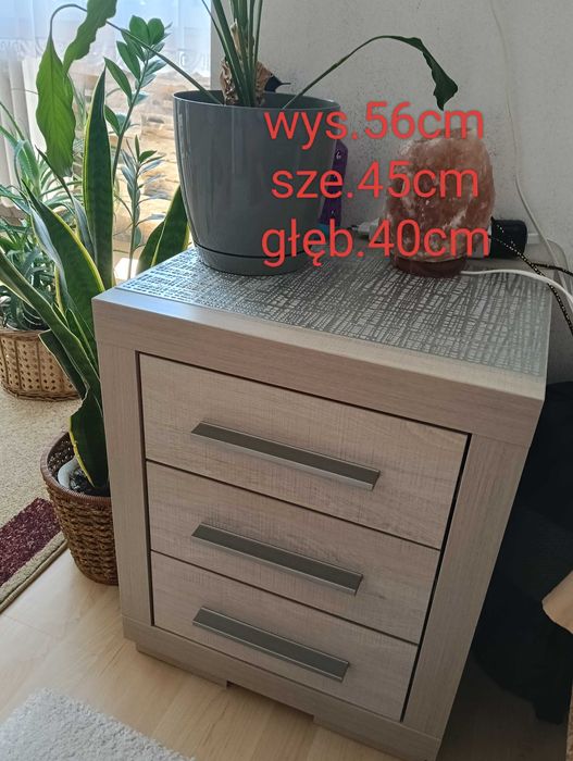 Sprzedam szafkę nocną