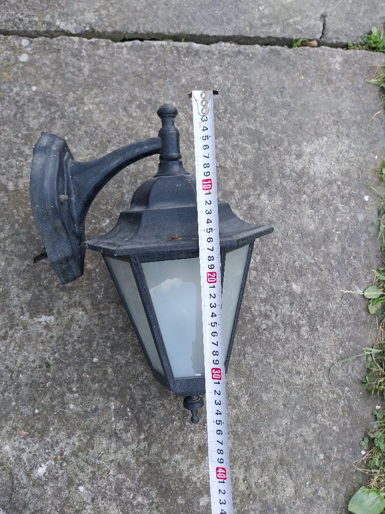 Lampa zewnętrzna