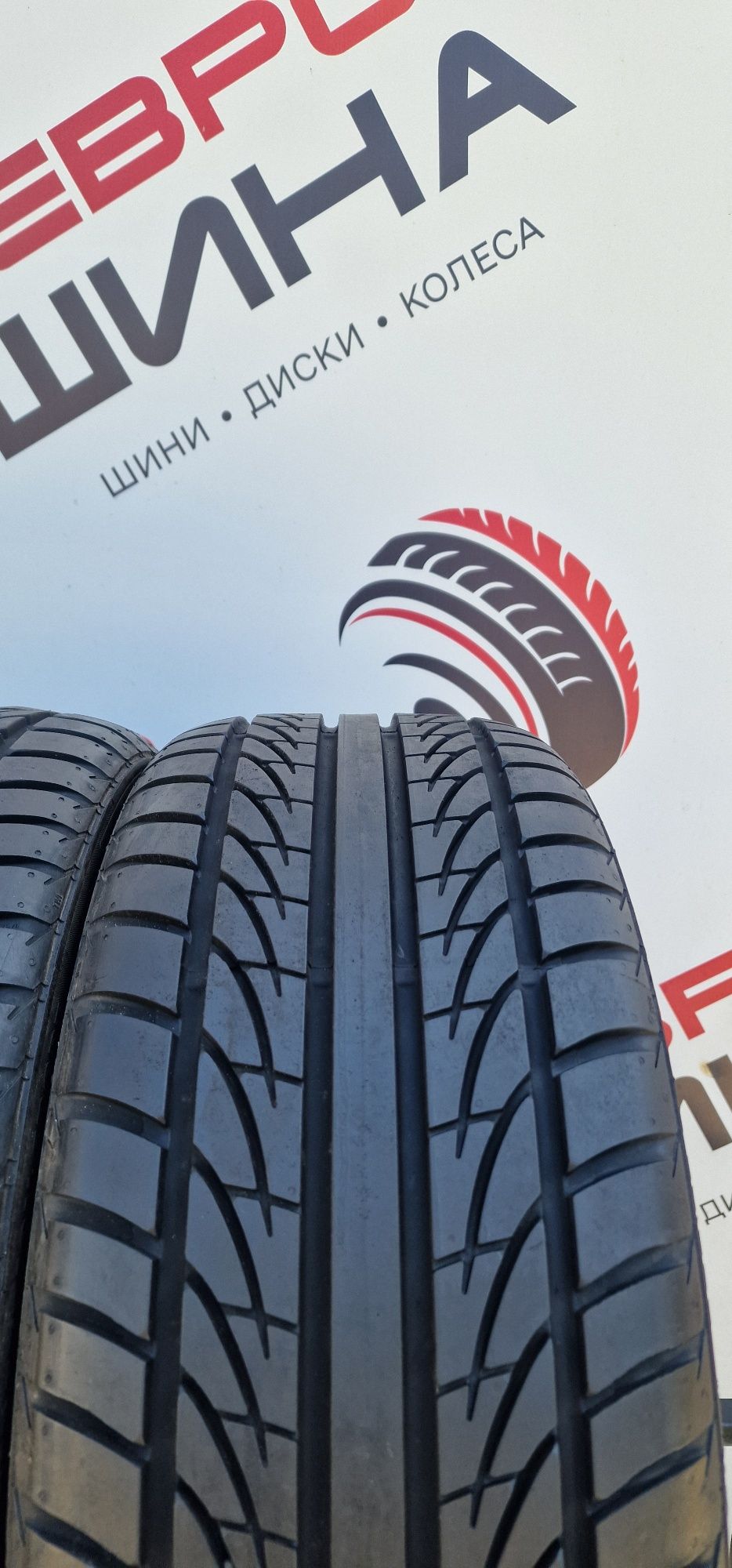 Літо 225/35/R19 8.3 мм 4шт Semperit Колеса Резина Шини Склад