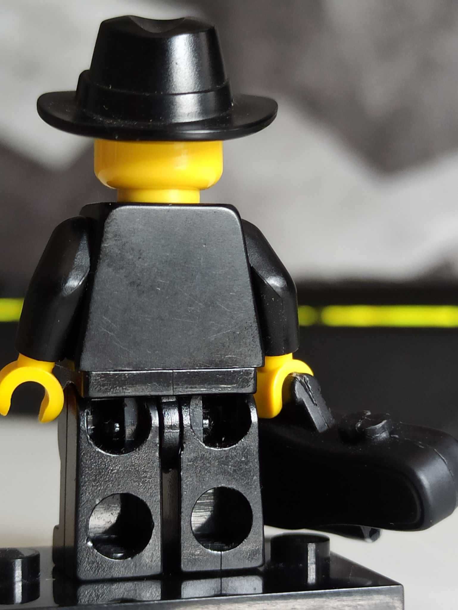 Lego minifigure series 5 gangster