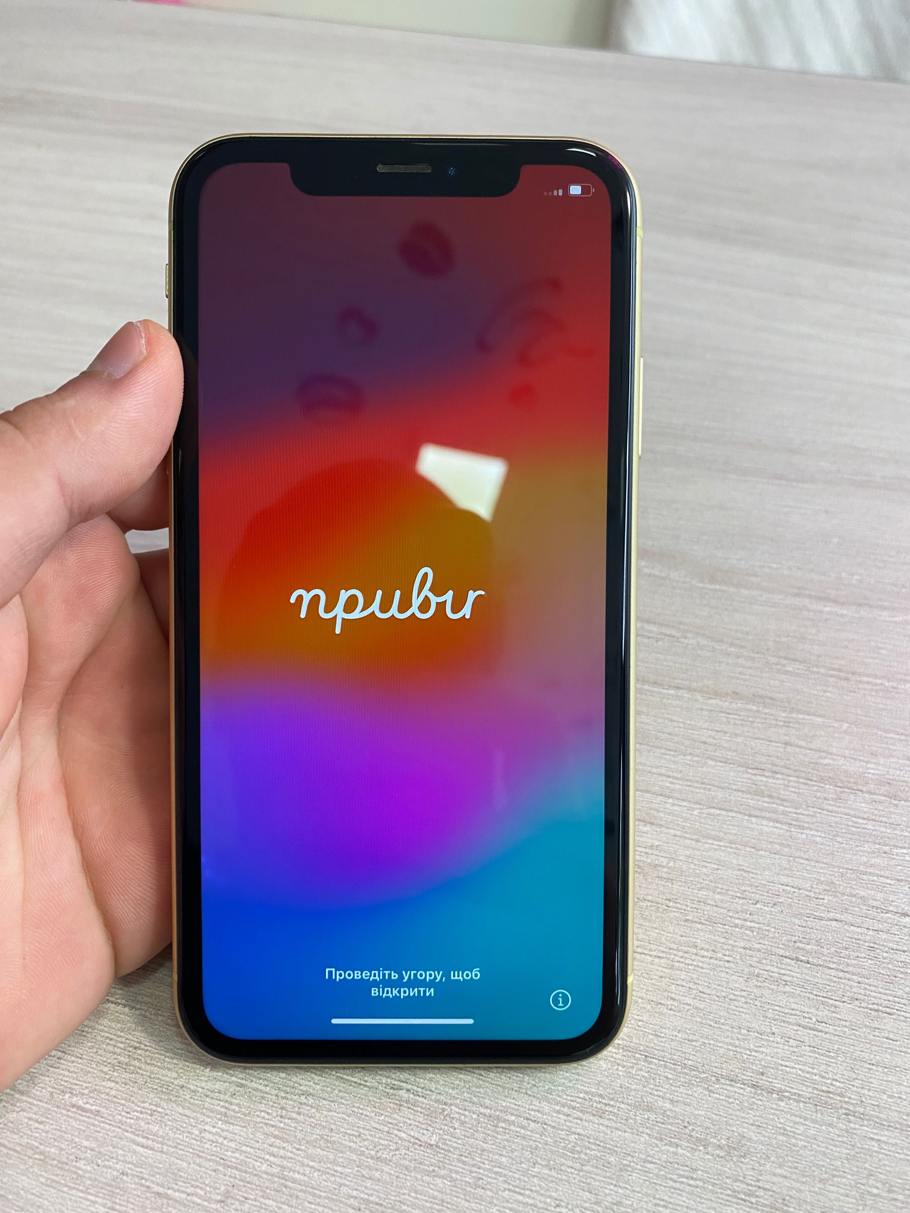 Продам iPhone Xr 64gb Naverlock