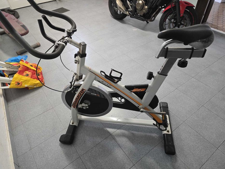 Bicicleta cycling/spinning
