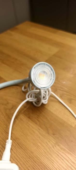 Lampka Ikea pastelowy niebieski - mocowanie na klamrę