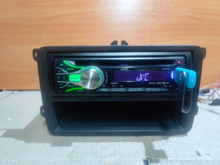 Автомагнітола JVC KD-R432 USB, AUX, CD