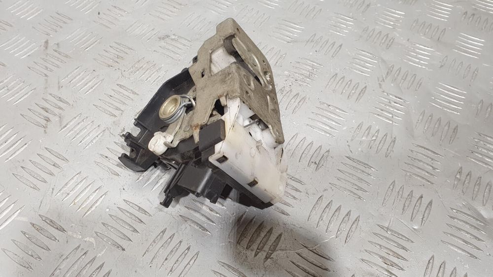 Замок двери передней правой  2S4AA21812FB  Mondeo 2000-2007 разборка