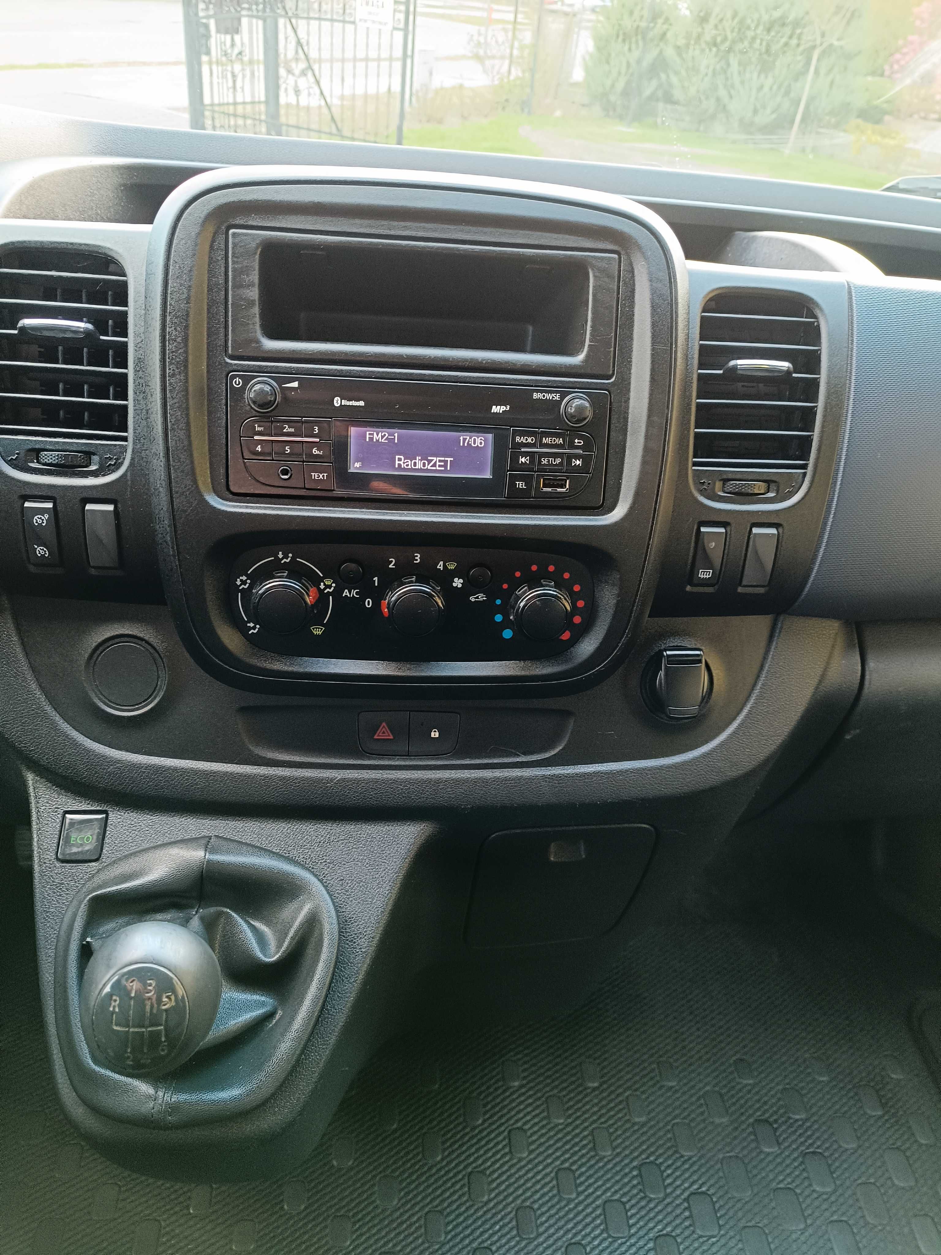 Opel Vivaro B L2H1 1,6 CDTI 2018 r dubel kabina opłacony klima hak