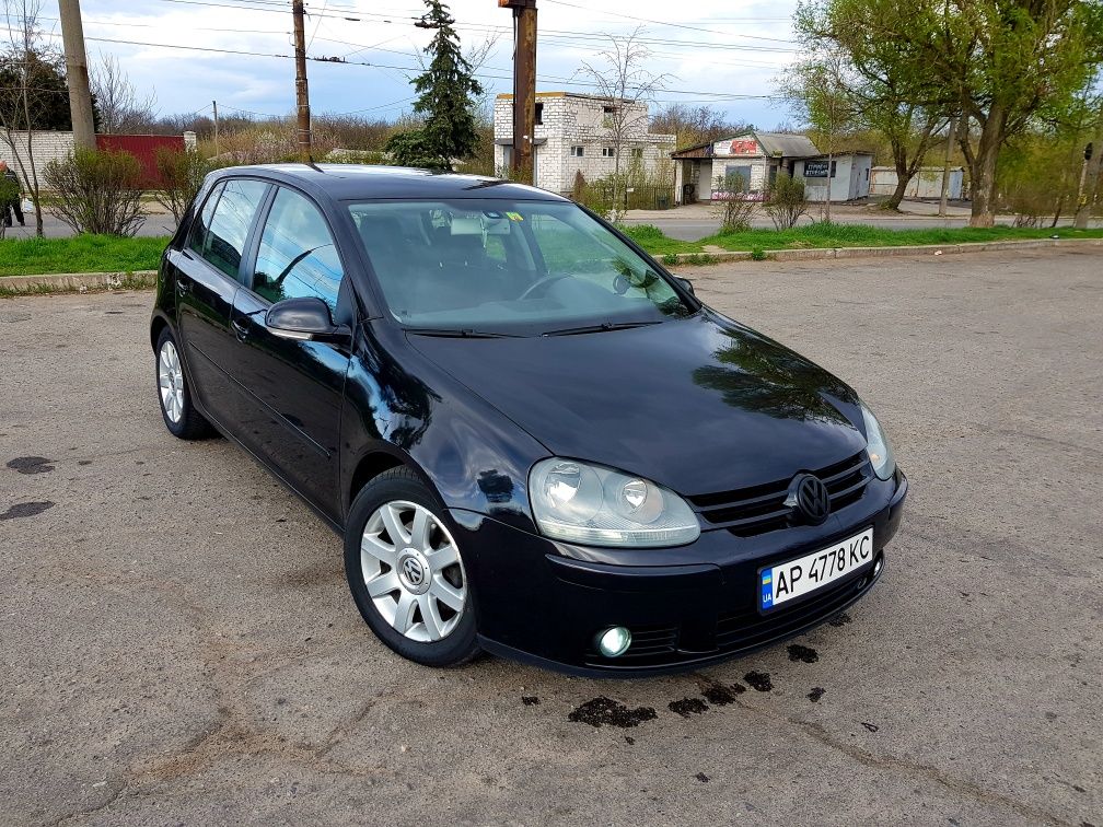 Продам автомобиль Golf 5