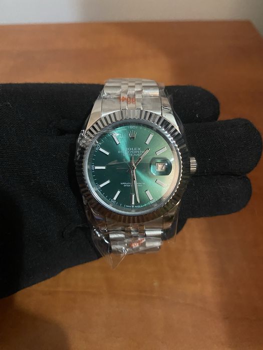Rolex Datjust 41mm Green Dial *NOVO*