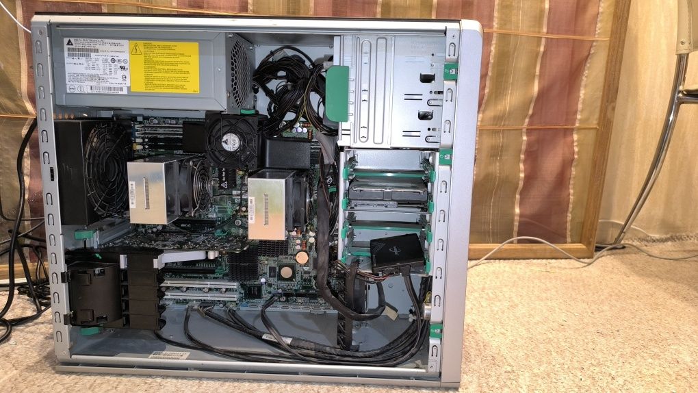 HP xw9400 AMD opteron 2.8 4ddr 120 ssd