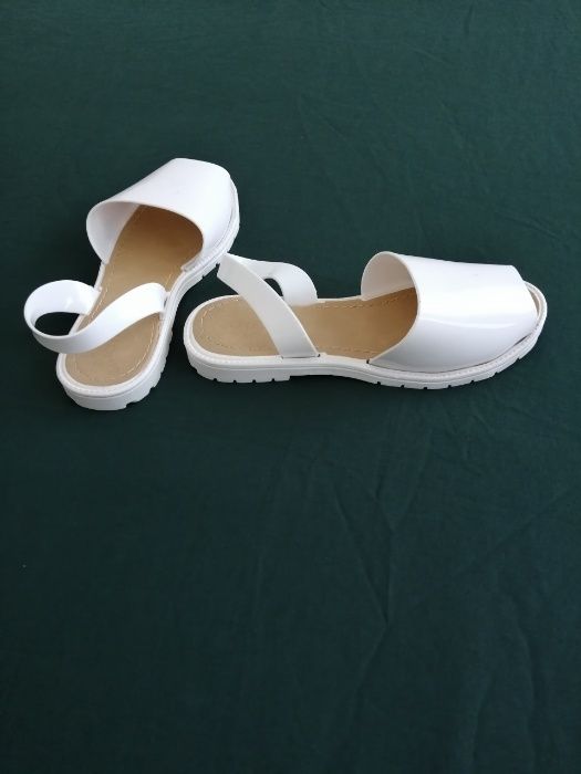 Модные Босоножки сандали сандалии женские пляжные в отличном состоянии