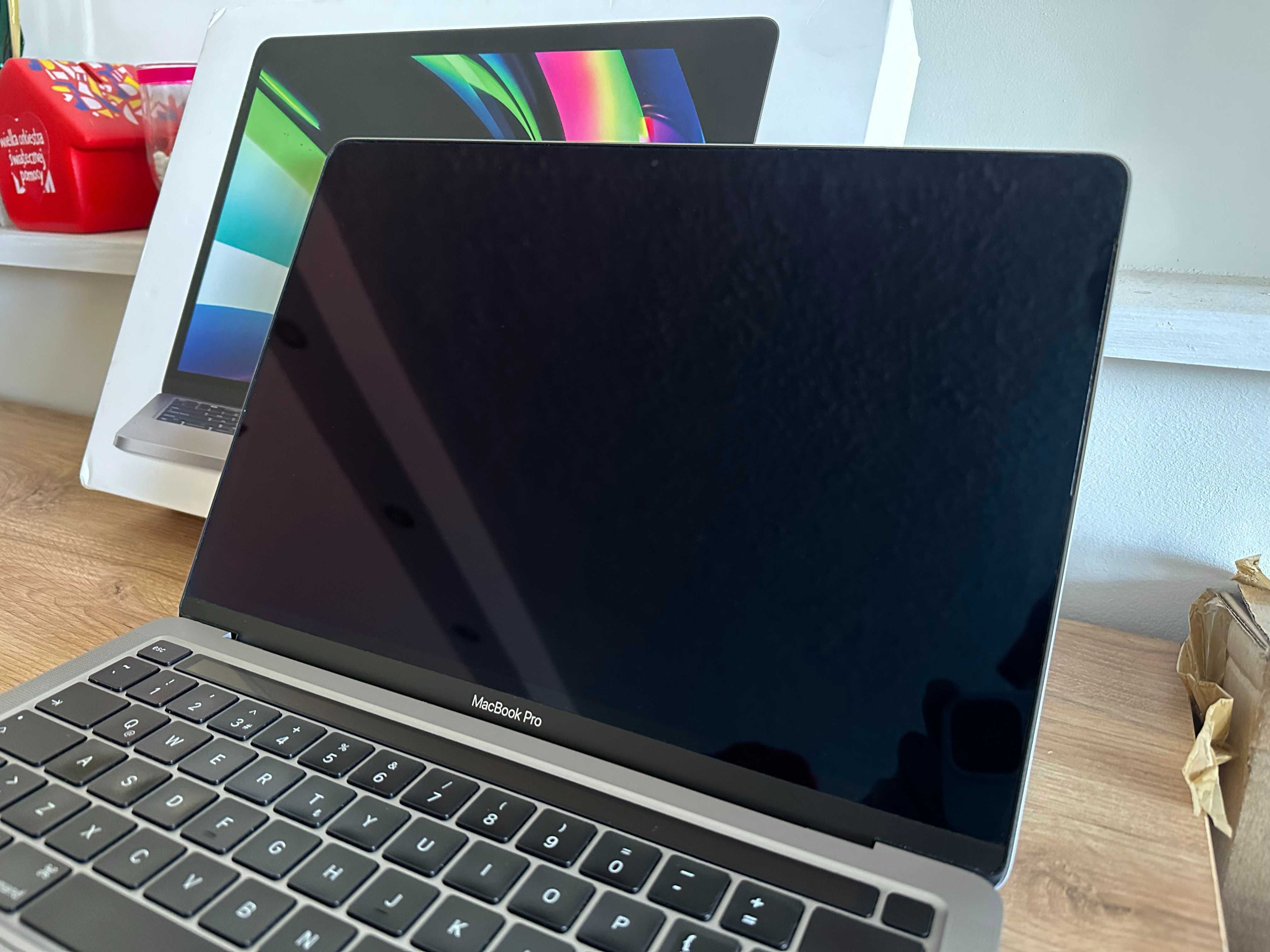 Laptop Apple MacBook Pro M1 13 256GB TouchBar Komplet