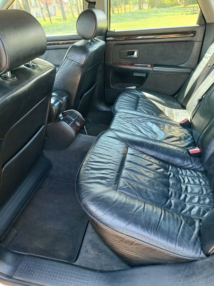 AUDI A8 D2 2.8 V6 193 KM 2001 r.