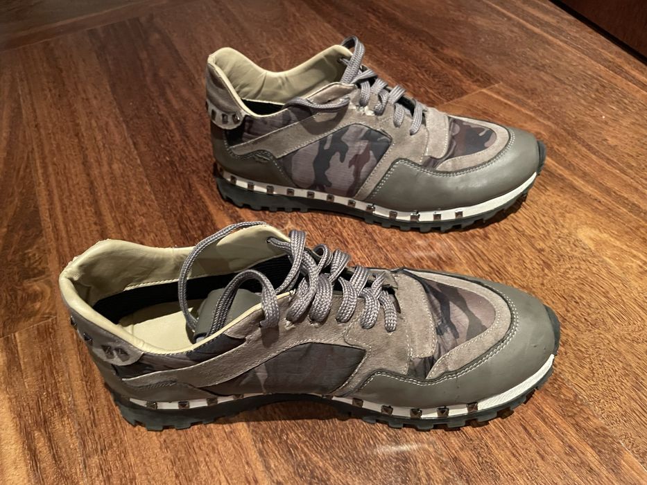 Tenis da marca Valentino