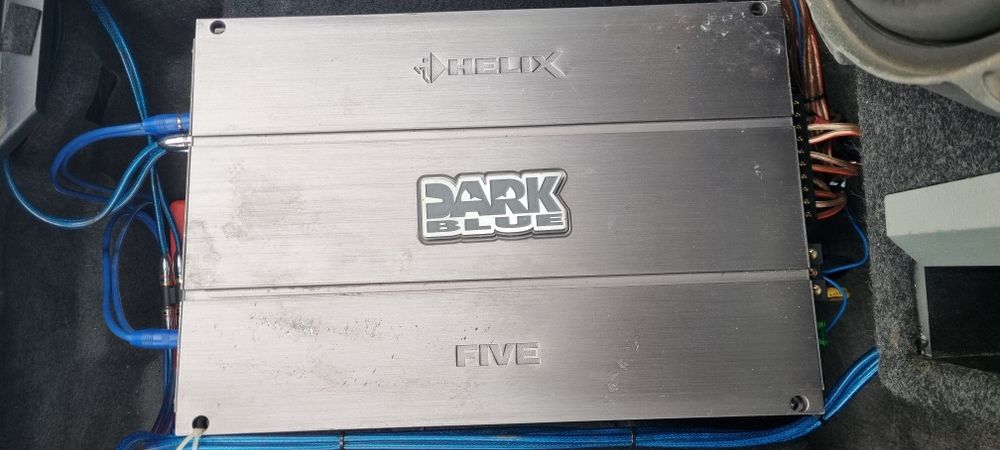 Wzmacniacz samochodowy HELIX FIVE , 5-kanałowy (4x90 + 1x320 RMS!)