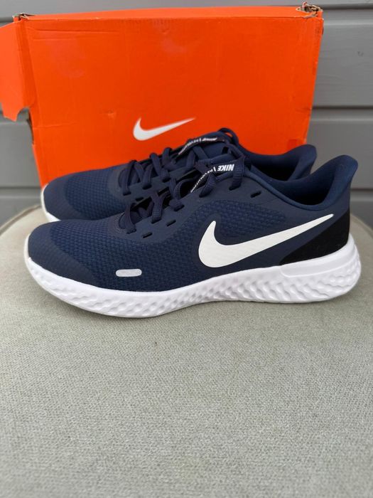 Nowe sneakersy NIKE REVOLUTION 5 (GS) granatowe 38,5