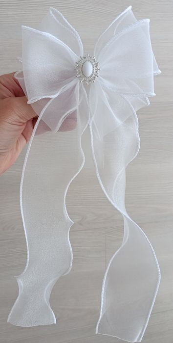 Білі нарядні, святкові банти