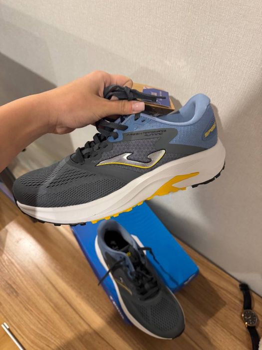 кросівки Joma, розмір 43, нові