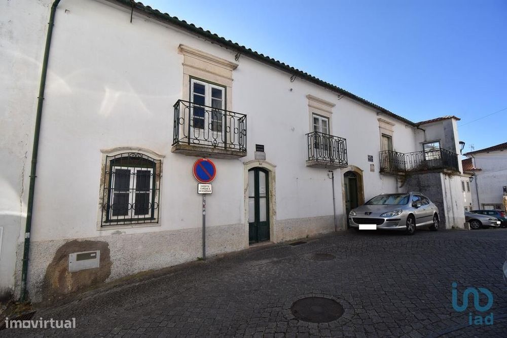 Casa tradicional T5 em São Miguel, Santa Eufémia e Rabaçal de 460,00 m