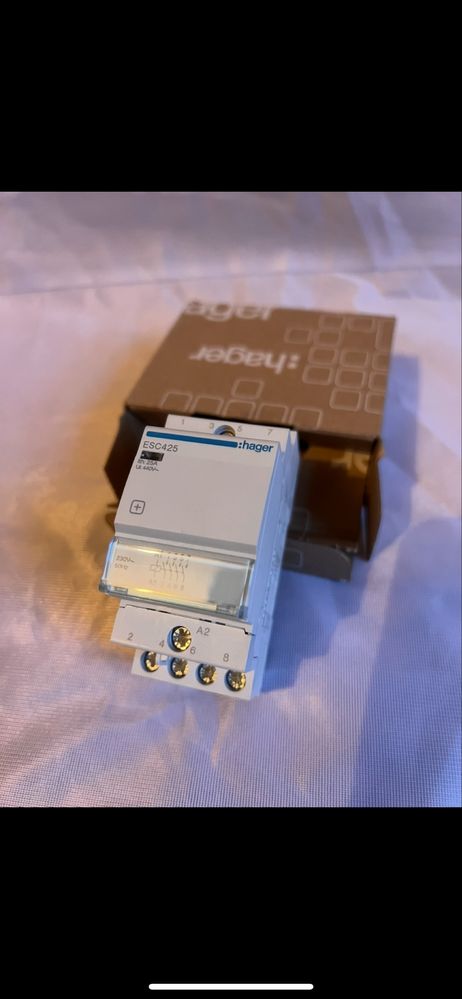 Stycznik Hager ESC 425 4 polowy