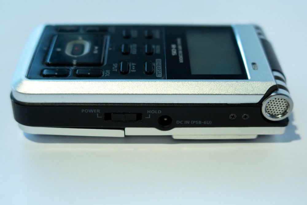 Диктофон ROLAND R-05