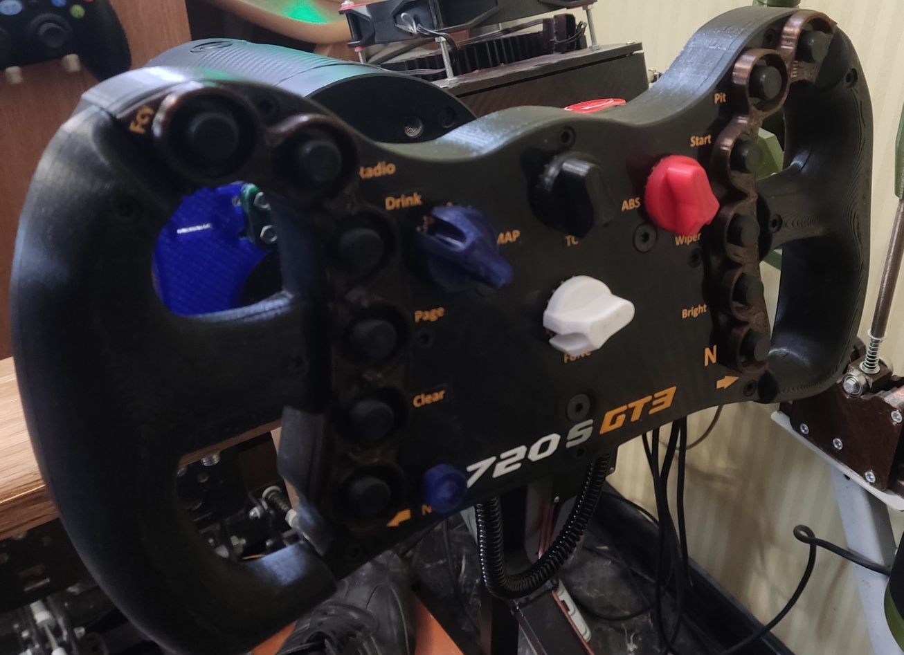 Штурвал для симрейсинга руль McLaren 720S GT3 simracing thrustmaster