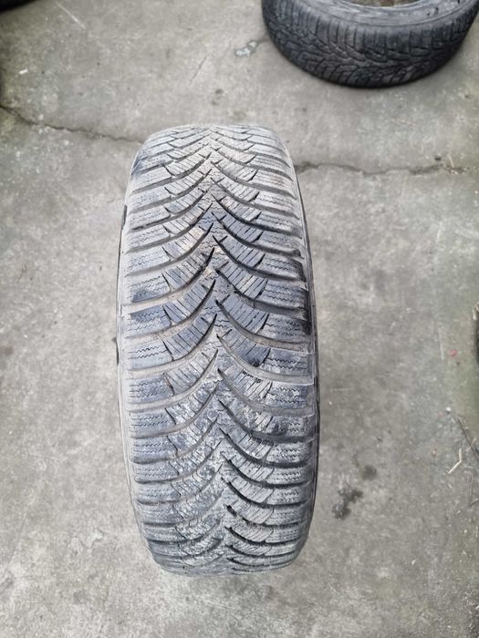 Opona 185/65/15 2018 r. Hankook Winter I*cept RS2 DOT 2218 6,4 mm