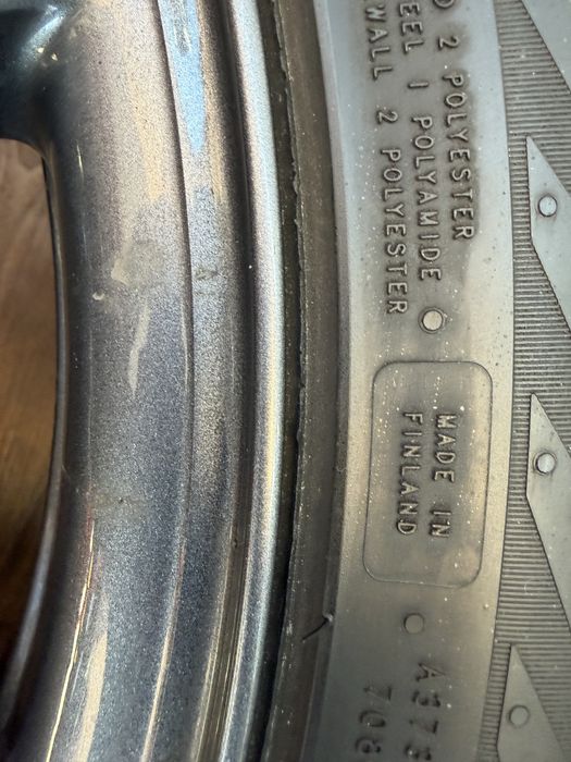 Диски шини Tesla S Plaid 5/120/19 285/40/19 - 255/45/19