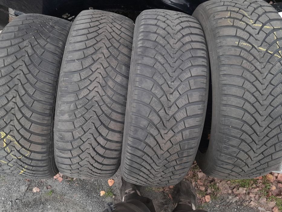 Opony zimowe Falken 225/55/19