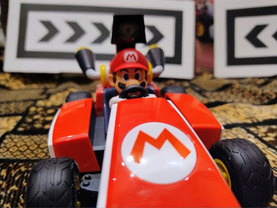 Жива домашня схема Mario kart