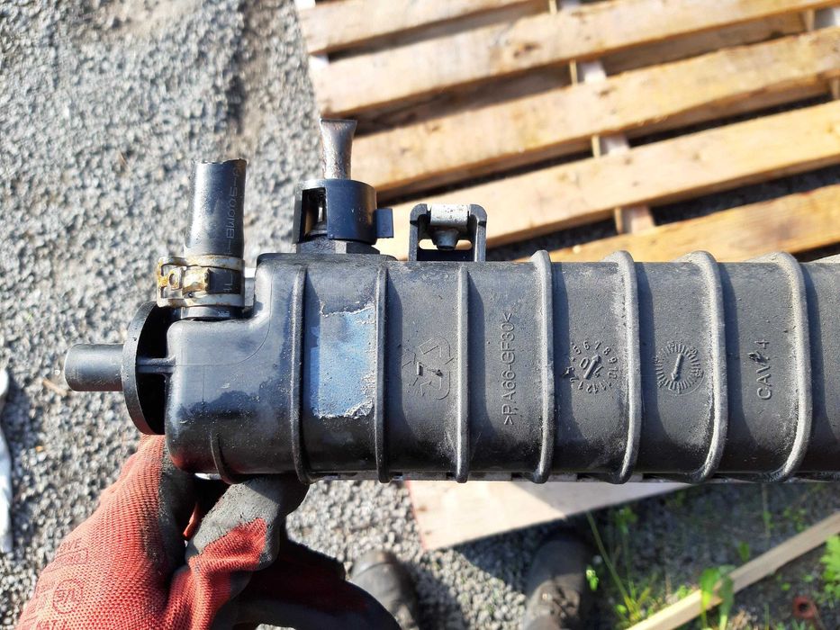 Chłodnica wody Ford F150 F 150 5.4 v 04-08r