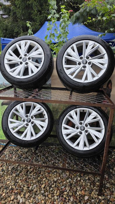 17" 
Opony letnie 6mm 17 cali Audi A3