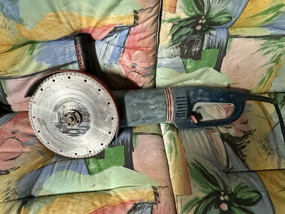 Szlifierka kątowa Bosch 230mm + tarcza diamentowa