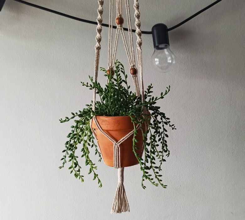 Suporte para vaso em Macramé