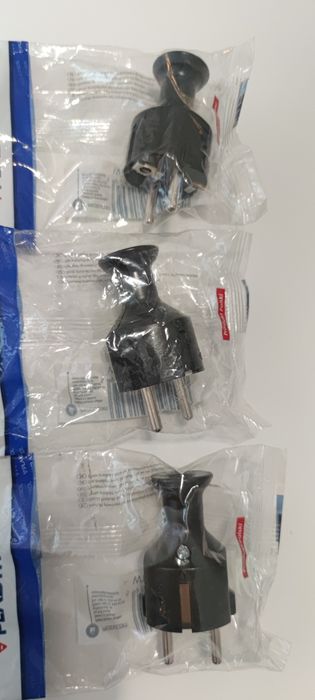 Wtyczka 230V na kabel czarna nowa