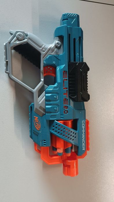 Nerf Elite 2.0 - Wyrzutnia Commander RD-6 E9485