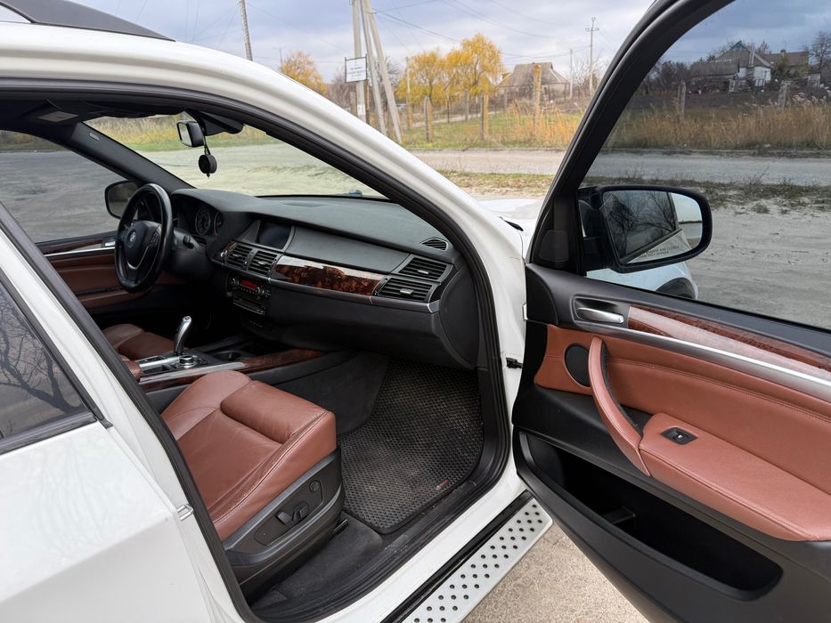 Продам BMW x5 e70