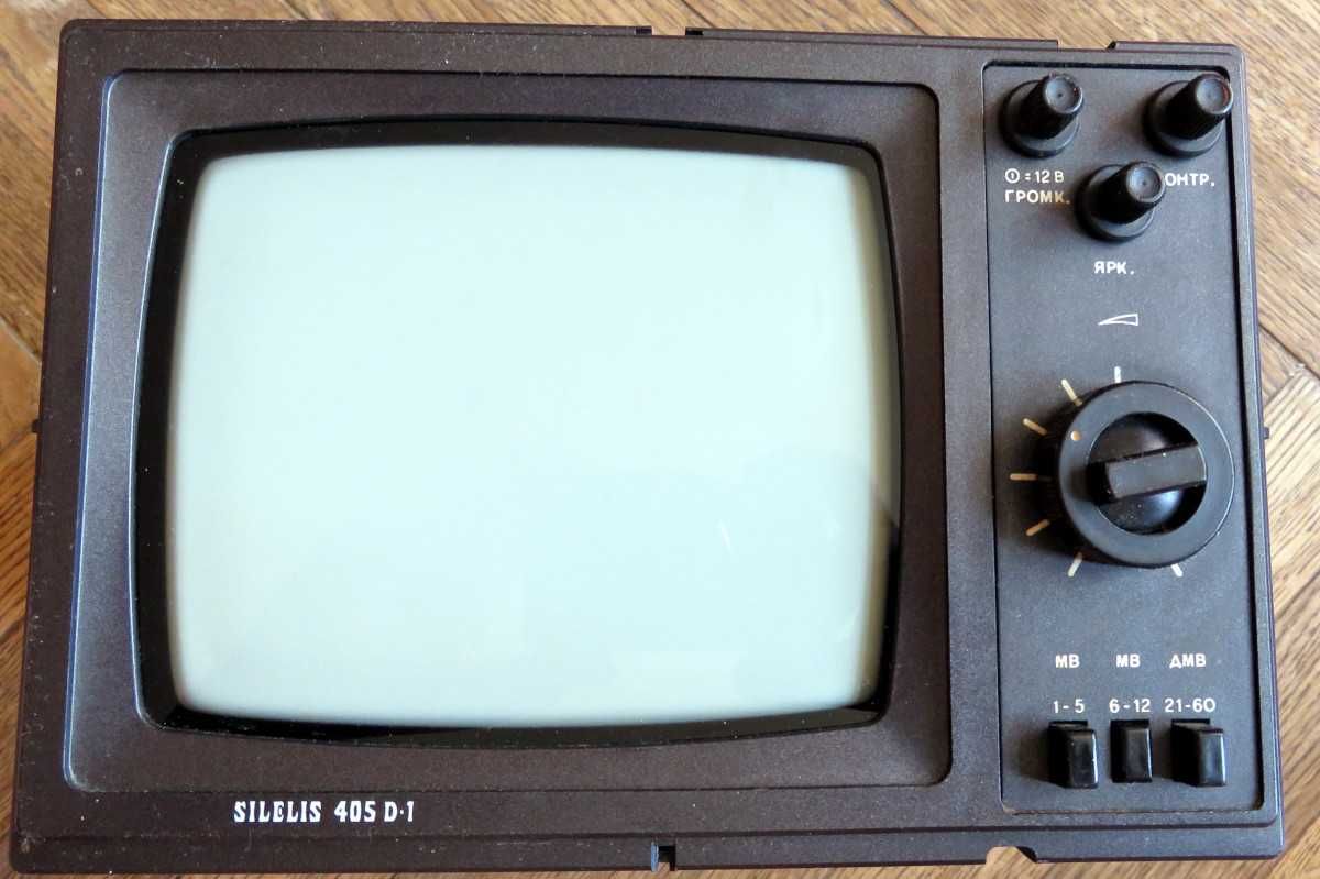 SILELIS 405 D-1 "Шилялис" переносной портативный черно-белый телевизор