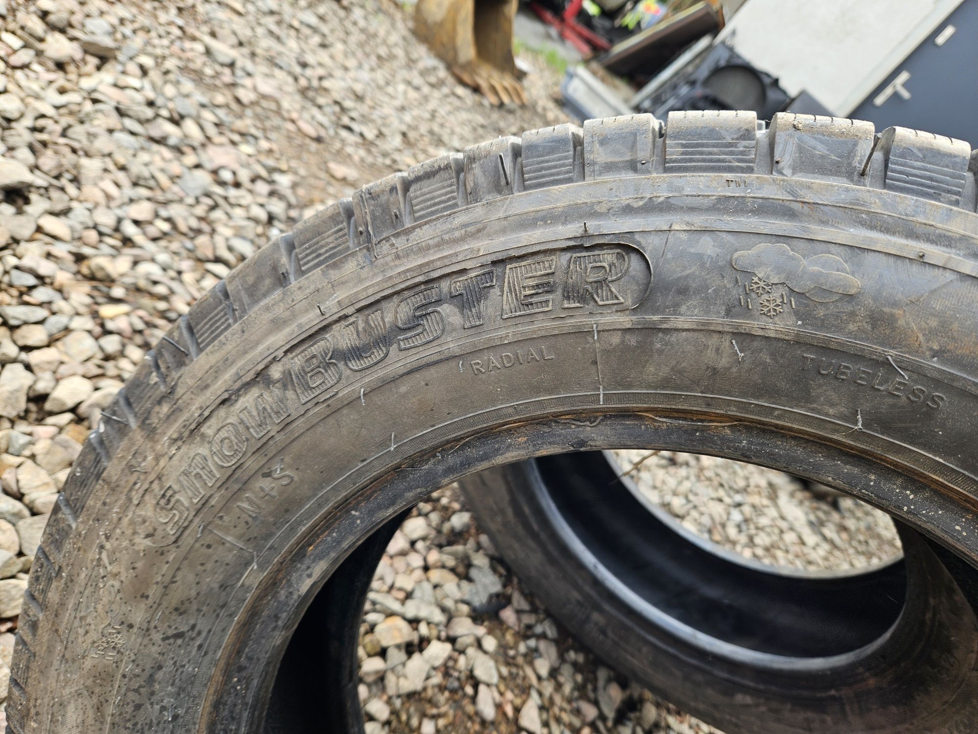 Opony 215/65 R16C Bus