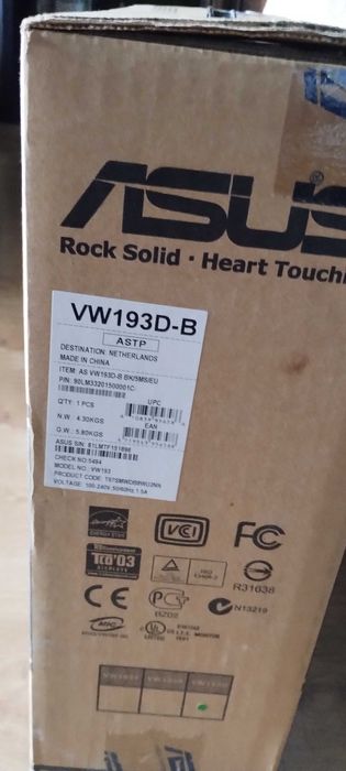 Monitor Asus VW193D- B i komputer NTT Home W988G