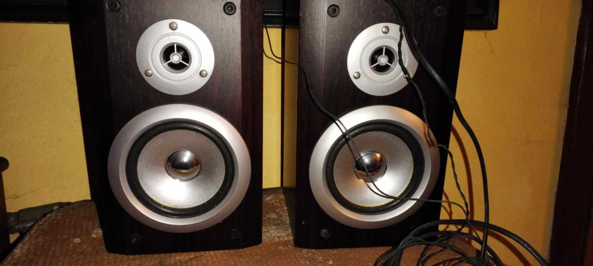 gramofon Elta z głośnikami