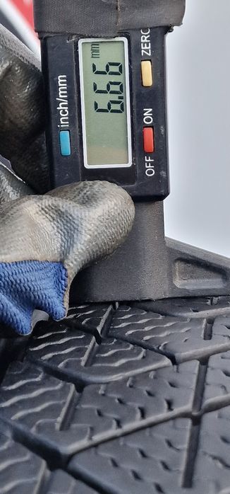 Зима 205/55/R19 6.6 мм Pirelli Sotozerro 4шт Колеса Резина Шини