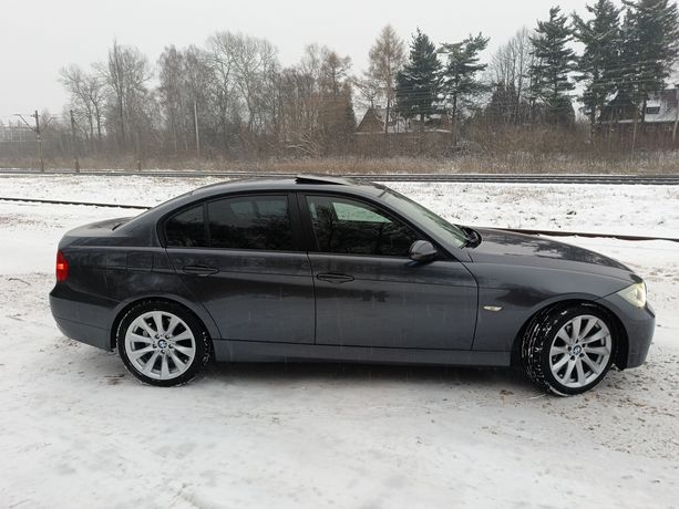 BMW E90 2.0 129km benzyna/gaz 2 komplety kół