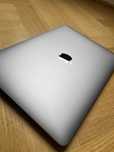 MacBook Air M1 2020 – 8GB RAM / 512GB SSD – Świetny stan – Space Gray