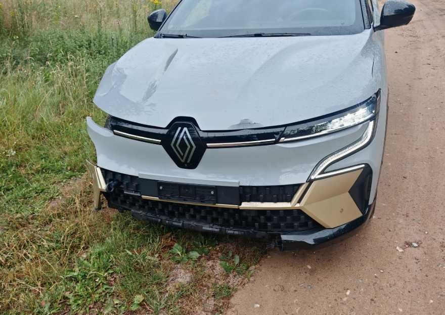 Бампер задній Renault Megane EV60 розборка Renault Megane EV60