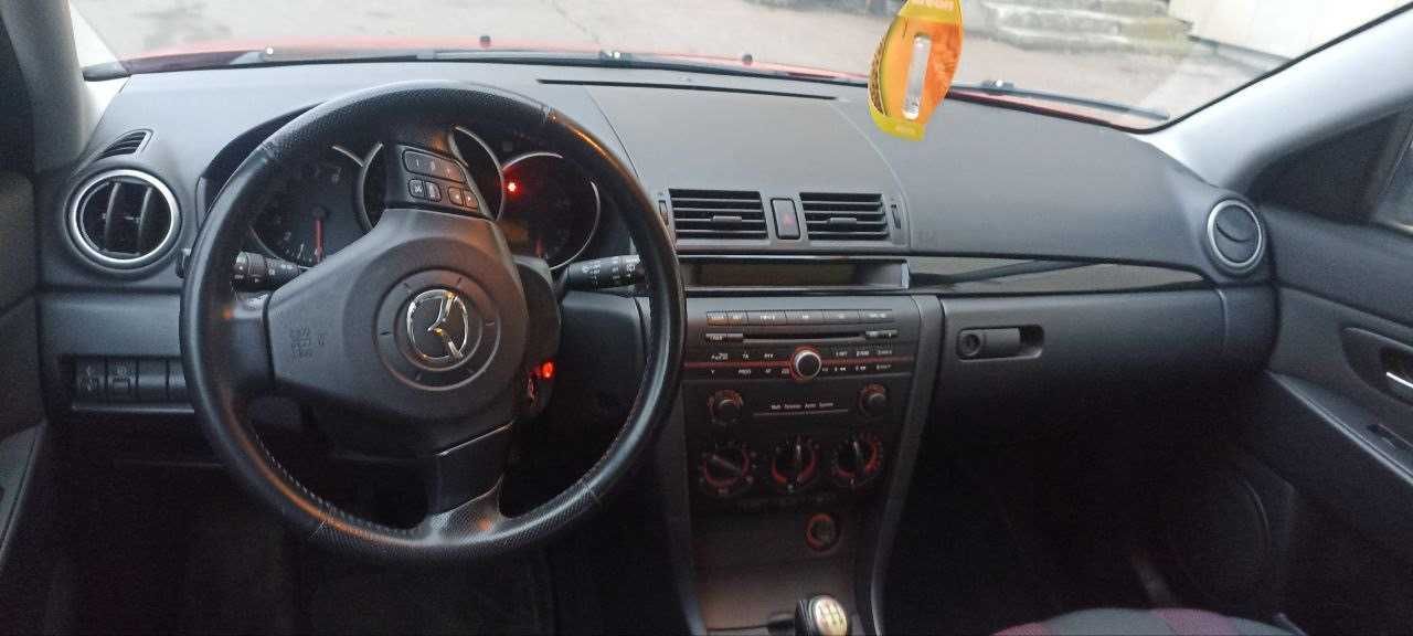Mazda 3, історія обслуговування