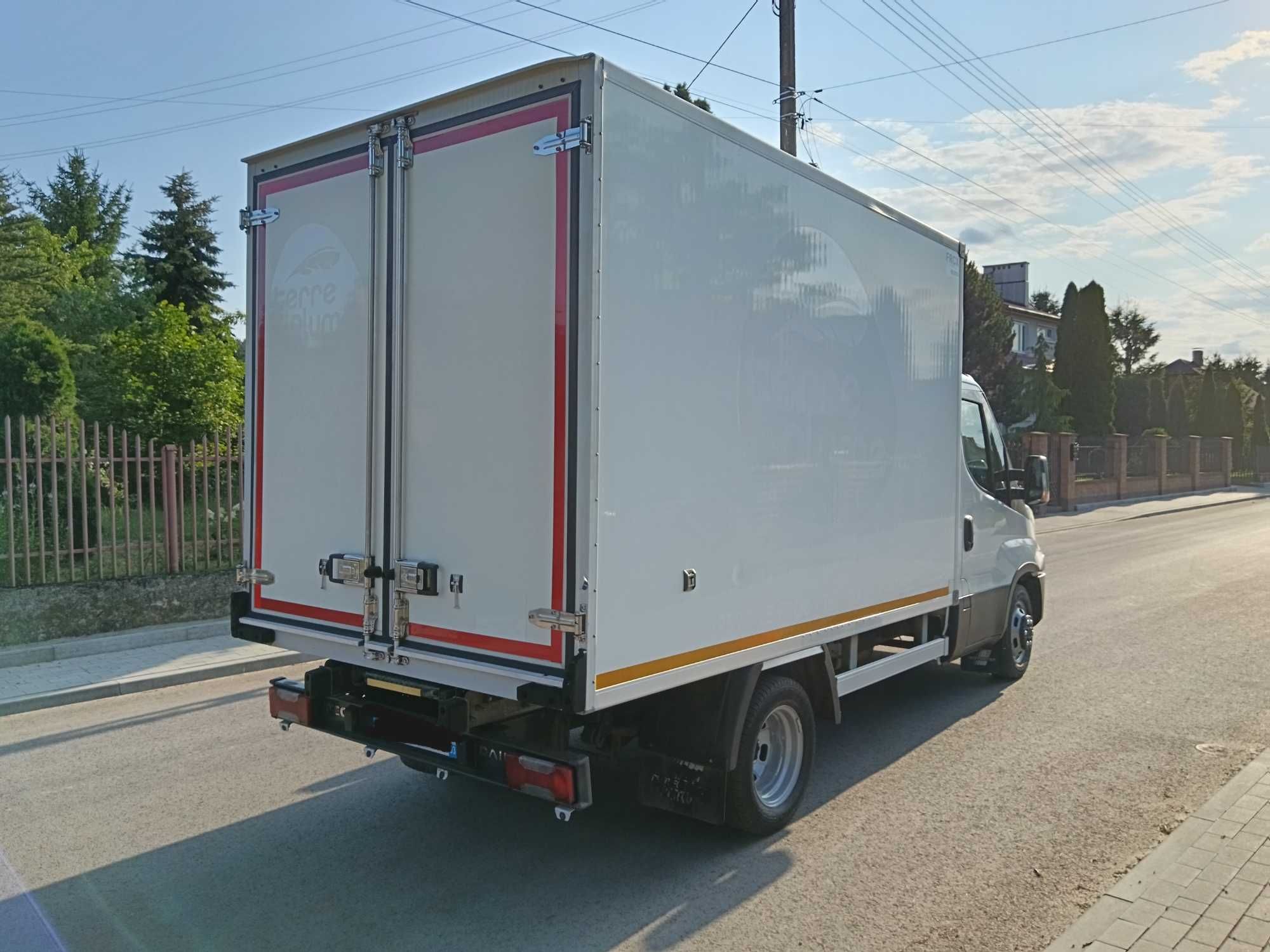 Iveco Daily 35c14 Chłodnia Izoterma 3.4m CARRIER XARIOS 350 winda