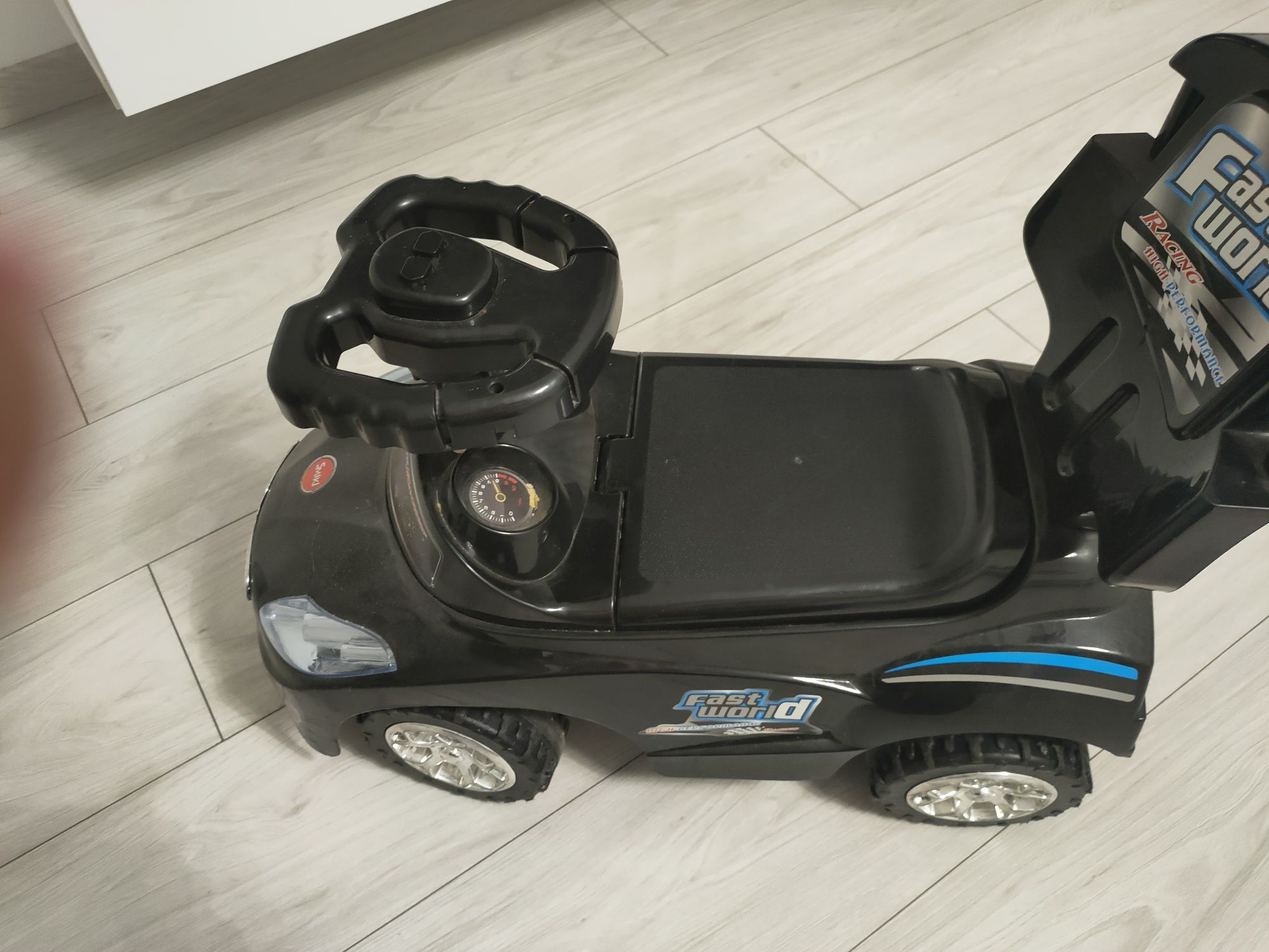Jeździk auto dla dzieci